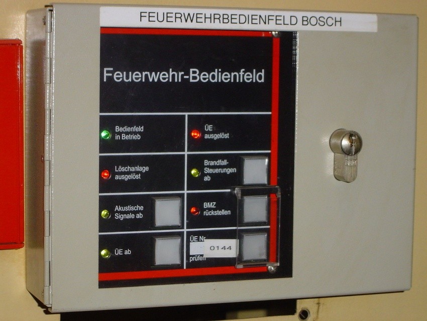 Feuerwehr-Bedienfeld nach DIN 14675